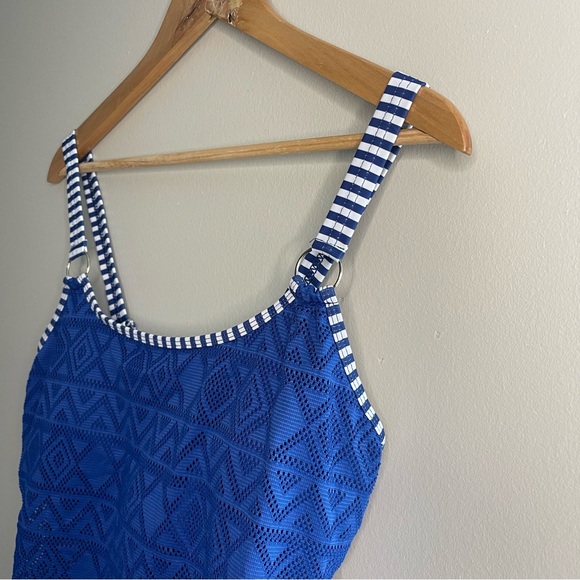 Royal Blue 2-piece Swimsuit - Picture 3 of 11